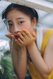 女儿的朋友韩剧中汉字